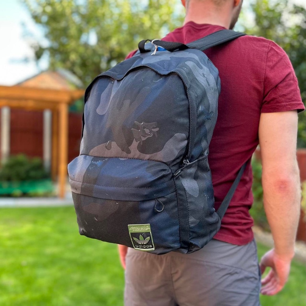 Adidas black camo back pack - Picture 1 of 4